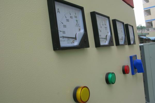 琼结配电柜-3683讲讲配电柜注意事项